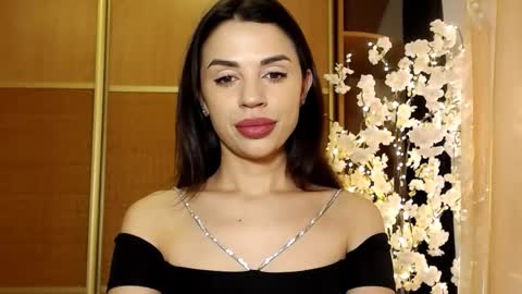 Mika online show from 01-09-25, 09:16