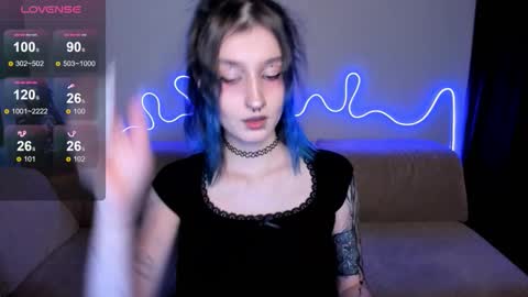 Mika online show from 11-02-25, 03:47