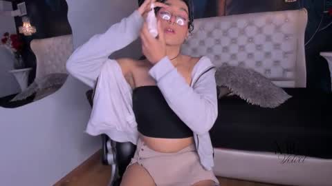 mika_velvet online show from 02-10-26, 04:05