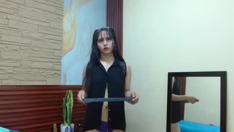 Snapshot of mikaela303av chatting on 09-27-25, 03:33 mikaela303av online show from 09-27-25, 03:33