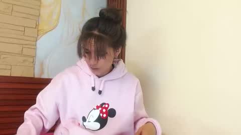 Snapshot of mikaela303av chatting on 10-06-25, 04:10 mikaela303av online show from 10-06-25, 04:10