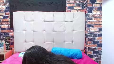 Snapshot of mikaela303av chatting on 10-13-25, 03:39 mikaela303av online show from 10-13-25, 03:39