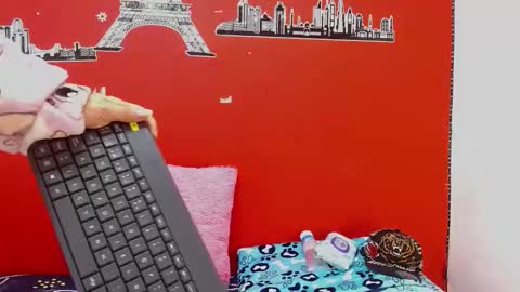 Snapshot of mikaela303av chatting on 11-21-25, 04:44 mikaela303av online show from 11-21-25, 04:44