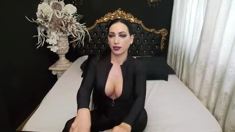 Snapshot of mikaelajensen chatting on 01-06-25, 07:31 Mikaela online show from 01-06-25, 07:31