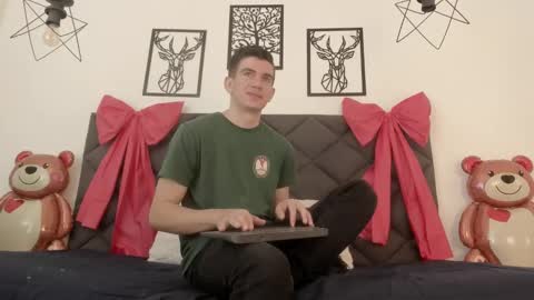 mikael online show from 02-13-25, 04:43