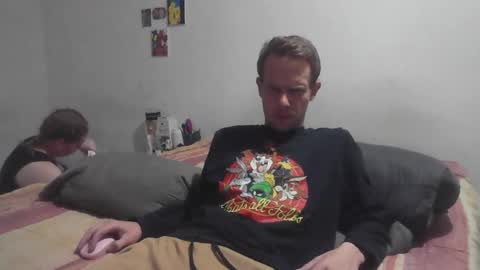 Snapshot of mikajackson13 chatting on 11-22-25, 03:16 Archer and Mika online show from 11-22-25, 03:16