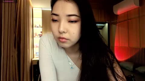 Miko now i live in Vietnam online show from 10-26-25, 04:35
