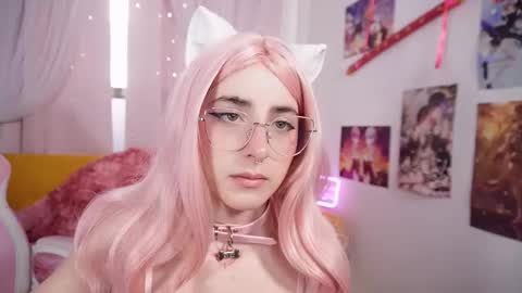 Mika online show from 11-04-25, 11:31