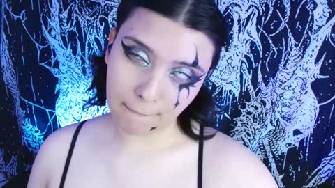 Mika online show from 10-04-25, 06:22