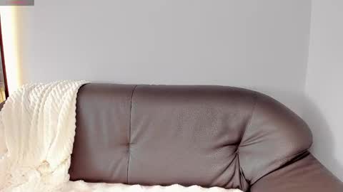 mikasssu online show from 12-17-25, 09:48