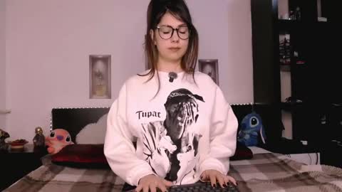 mikaylaraven online show from 04-14-26, 04:29