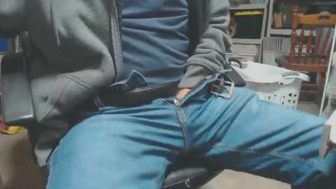 Snapshot of mike694fun chatting on 12-11-24, 10:06 mike694fun online show from 12-11-24, 10:06