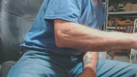 Snapshot of mike694fun chatting on 12-20-24, 10:00 mike694fun online show from 12-20-24, 10:00