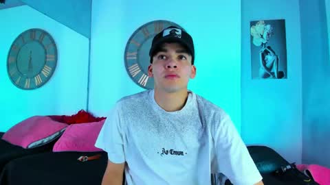 Mike 0233 online show from 01-21-25, 04:32