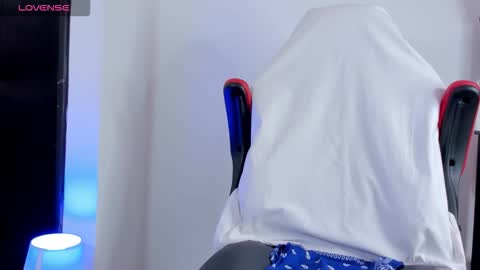 Mike Tylor online show from 12-04-25, 05:10