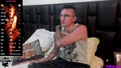 Snapshot of mike_bennet chatting on 02-20-26, 12:29 Mike Bennet Make me Cum Please online show from 02-20-26, 12:29