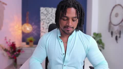 Snapshot of mike_estevess chatting on 12-01-24, 09:26   online show from 12-01-24, 09:26