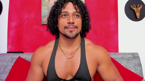 Snapshot of mike_estevess chatting on 12-04-24, 04:21   online show from 12-04-24, 04:21