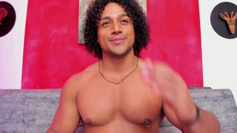 Snapshot of mike_estevess chatting on 12-19-24, 02:02   online show from 12-19-24, 02:02