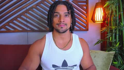 Snapshot of mike_estevess chatting on 01-25-25, 06:23   online show from 01-25-25, 06:23