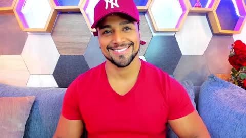 Snapshot of mike_estevess chatting on 02-06-25, 11:43   online show from 02-06-25, 11:43