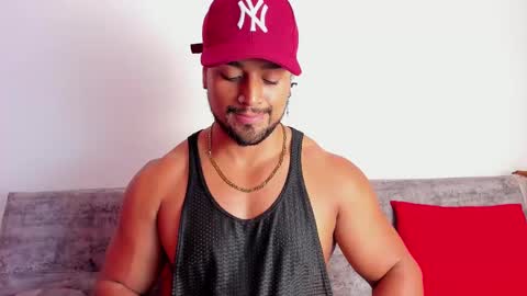 Snapshot of mike_estevess chatting on 02-10-25, 12:41   online show from 02-10-25, 12:41