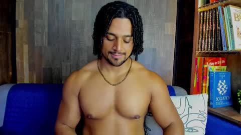 Snapshot of mike_estevess chatting on 02-22-25, 12:40   online show from 02-22-25, 12:40