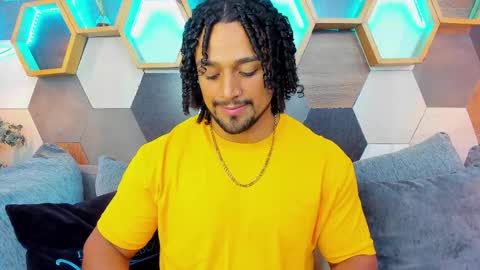 Snapshot of mike_estevess chatting on 03-02-25, 01:47   online show from 03-02-25, 01:47