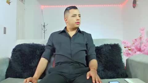 mike_fetiche online show from 12-18-25, 11:49