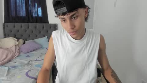 Snapshot of mike_master9 chatting on 10-15-25, 05:13 mike_master9 online show from 10-15-25, 05:13