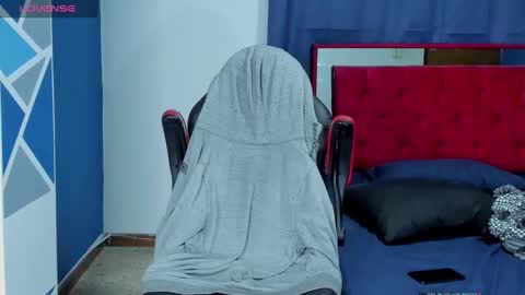 mike_shelby21 online show from 03-04-25, 03:33