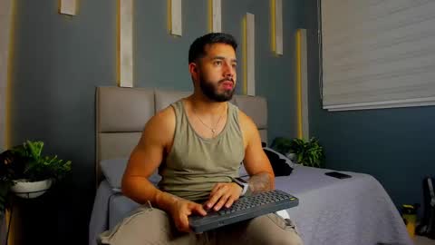 Snapshot of mikeblare chatting on 12-29-24, 07:32 Mike Blare online show from 12-29-24, 07:32