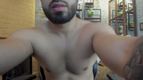 Snapshot of mikeblare chatting on 01-29-25, 11:14 Mike Blare online show from 01-29-25, 11:14