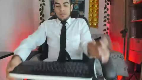 Snapshot of mikee_scooth chatting on 01-11-25, 11:12 mikee_scooth online show from 01-11-25, 11:12