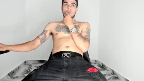 mikee_scooth online show from 11-23-25, 06:52