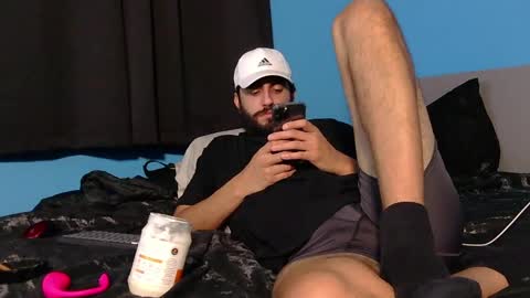 Snapshot of mikehawk1589 chatting on 12-08-24, 07:58 mikehawk1589 online show from 12-08-24, 07:58