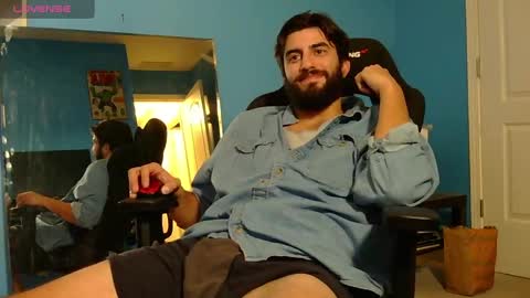 Snapshot of mikehawk1589 chatting on 12-27-24, 07:51 mikehawk1589 online show from 12-27-24, 07:51