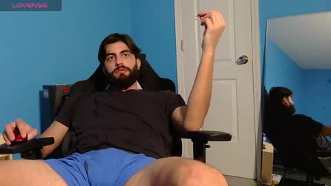 Snapshot of mikehawk1589 chatting on 02-07-25, 09:37 mikehawk1589 online show from 02-07-25, 09:37