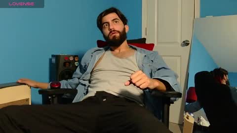 Snapshot of mikehawk1589 chatting on 02-17-25, 09:56 mikehawk1589 online show from 02-17-25, 09:56