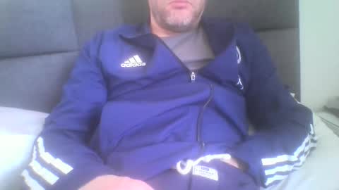 mikehockishuge9 online show from 03-02-25, 01:49