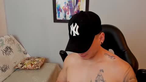 MIKKE online show from 03-11-25, 02:18