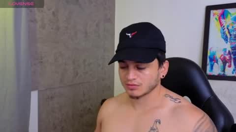 Snapshot of mikke_love chatting on 06-12-26, 01:43 MIKKE online show from 06-12-26, 01:43