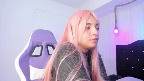   miku katsuragi  online show from 02-05-26, 02:05