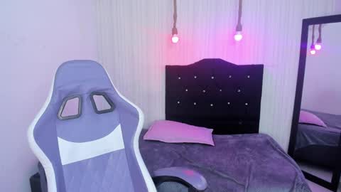   miku katsuragi  online show from 04-23-26, 03:52