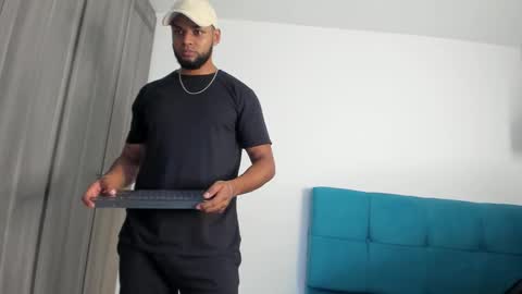 Miky online show from 10-06-25, 02:31