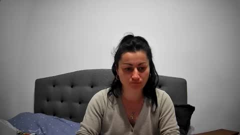 Mikyloveu online show from 02-12-25, 07:02