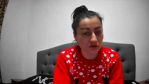 Mikyloveu online show from 12-21-25, 05:09