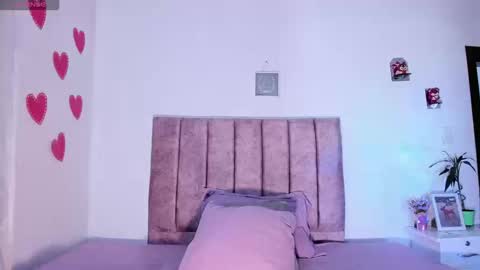 mila_1wood online show from 09-26-25, 01:04