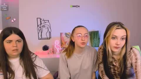 Snapshot of mila_glow chatting on 09-09-25, 08:25 mila_glow online show from 09-09-25, 08:25