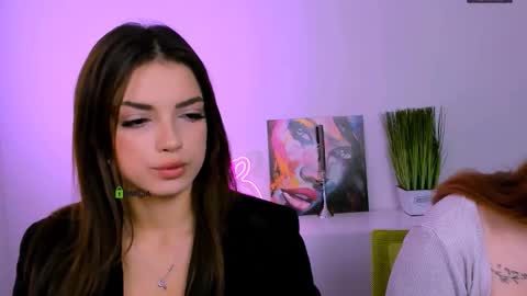 Snapshot of mila_glow chatting on 09-13-25, 08:58 mila_glow online show from 09-13-25, 08:58